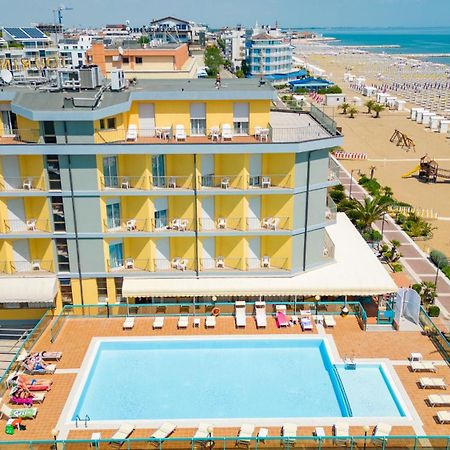 Hotel Touring Caorle Exterior foto